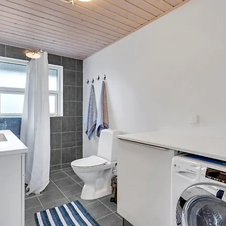 In With Kitchen